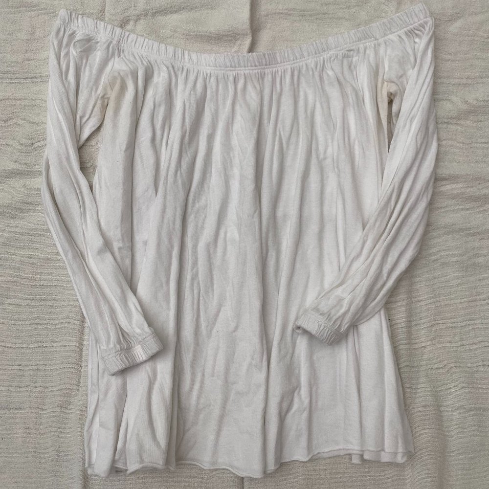 Truly Madly Deeply White Off the Shoulder Blouse with Elastic Off Shoulder Band